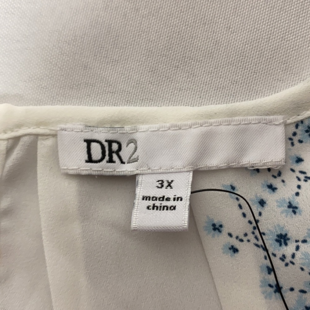 Plus size women's Dress Top - Picture 4 of 4